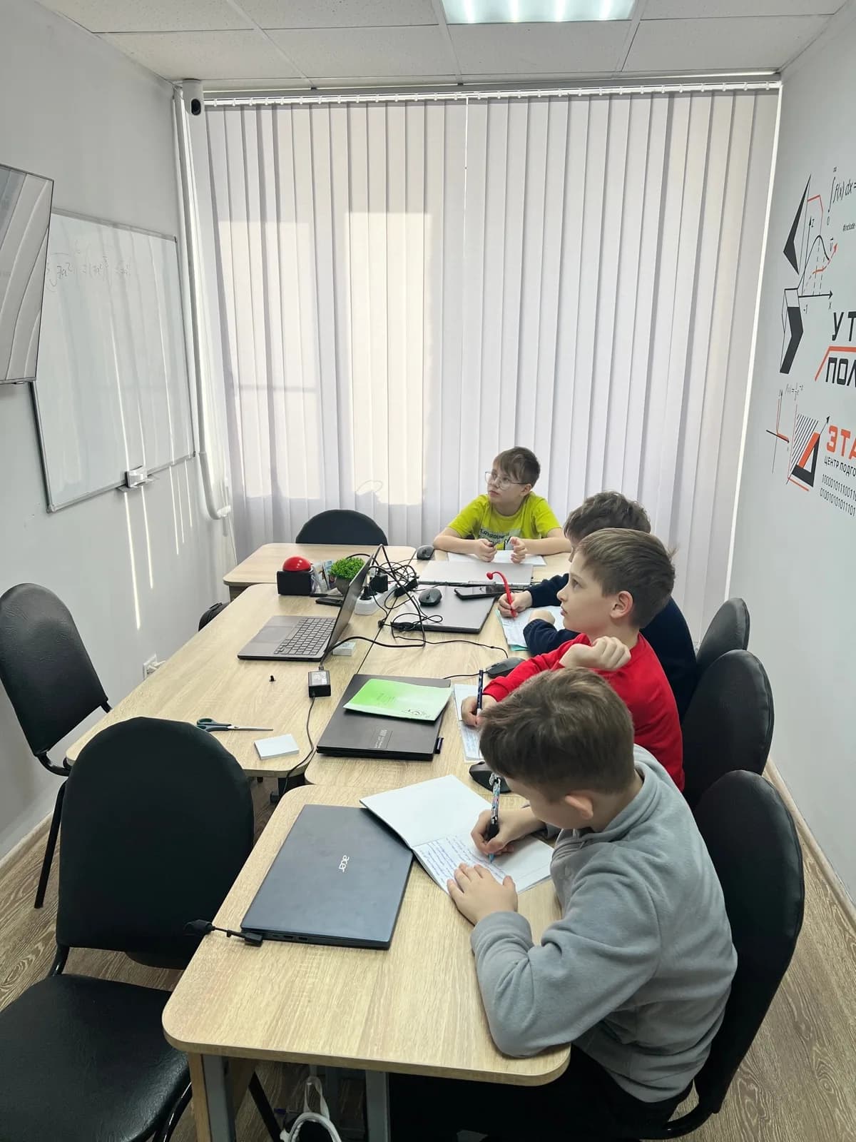 Занятие курса «Цифровая азбука» в мини-группе